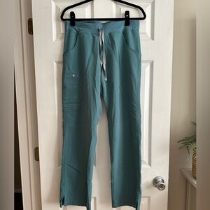 Figs Kade cargo scrub pants size medium